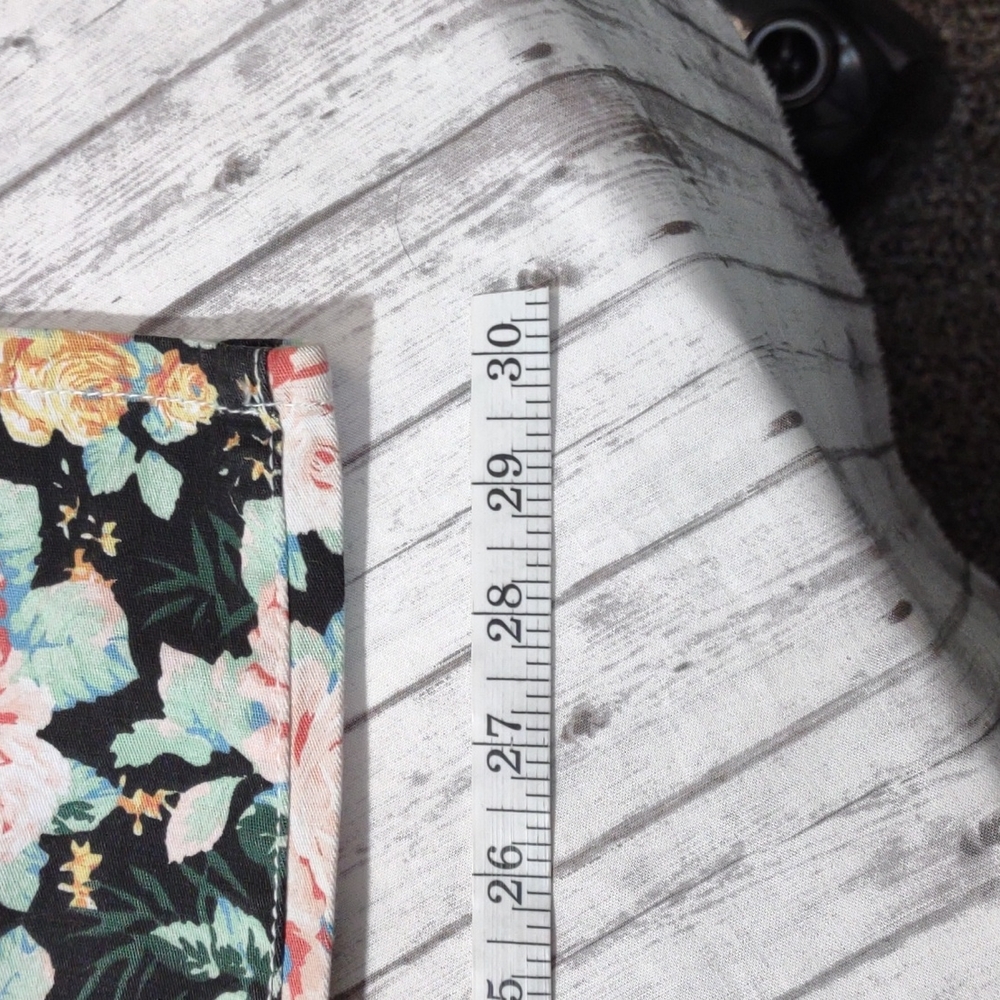 NWT Shylo Floral Denim Jeans - Picture 6 of 10